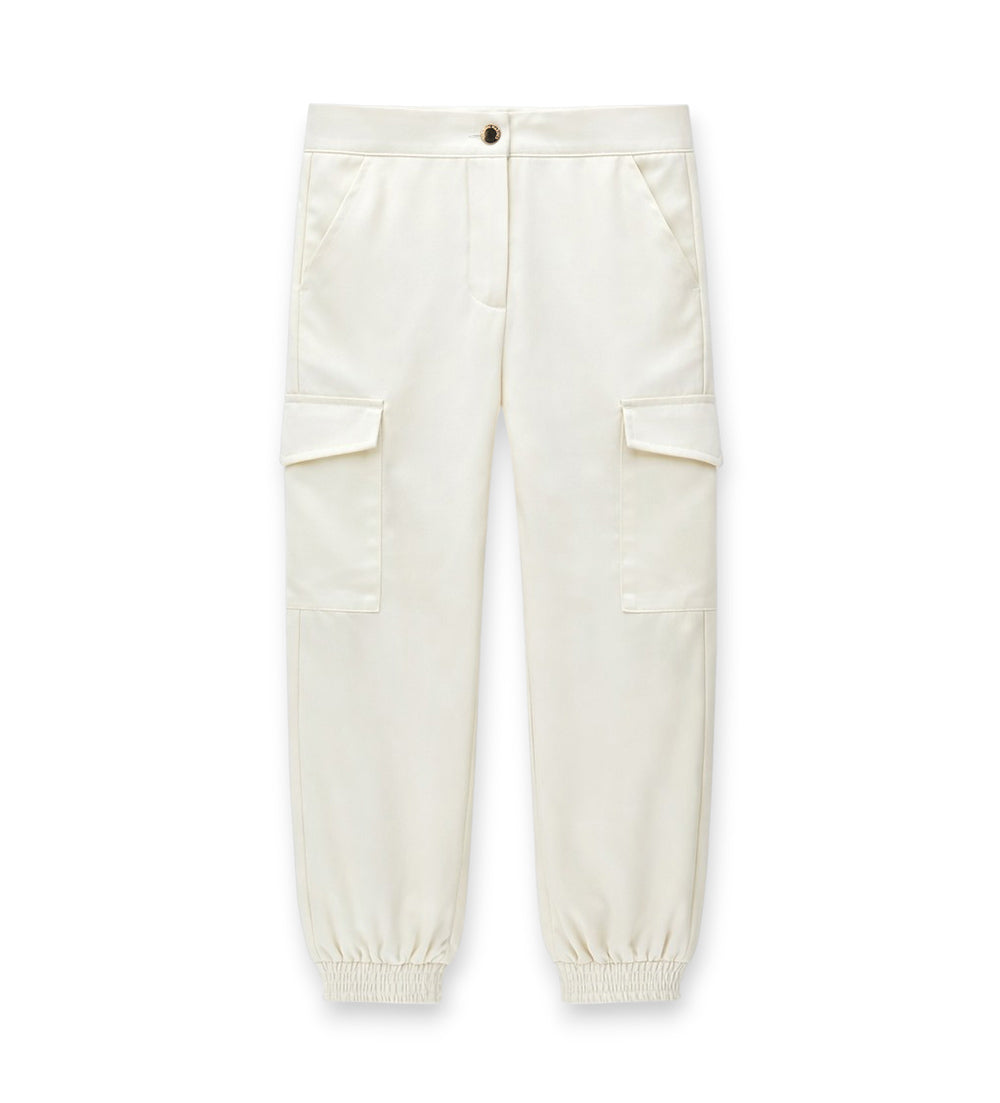 #Color_Off White