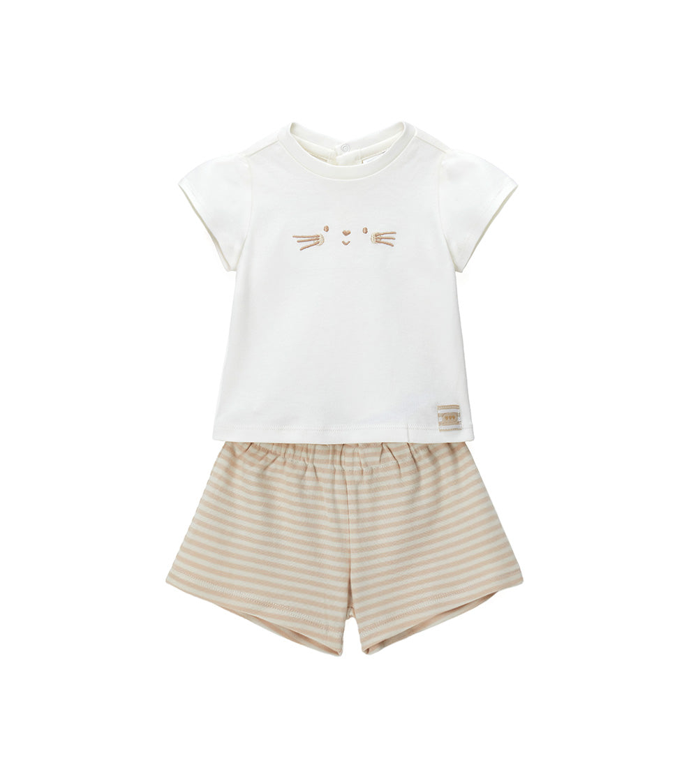 #Color_Off White